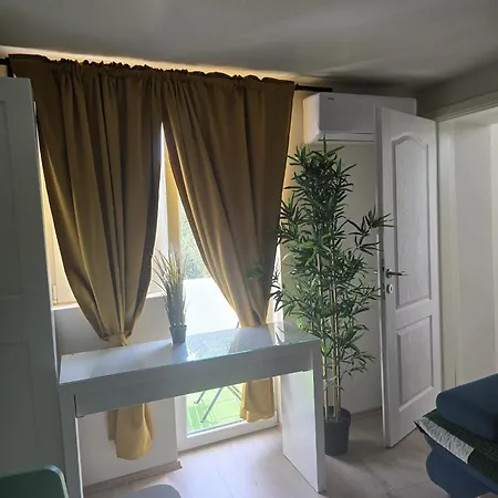 Paloma Bianca - Ensuite Bedroom, Lounge With Sofas, Balcony, Terrace & Jacuzzi - Near * Vir