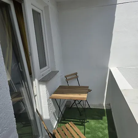 Paloma Bianca - Ensuite Bedroom, Lounge With Sofas, Balcony, Terrace & Jacuzzi - Near