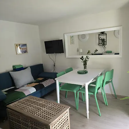 Paloma Bianca - Ensuite Bedroom, Lounge With Sofas, Balcony, Terrace & Jacuzzi - Near