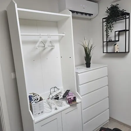 Paloma Bianca - Ensuite Bedroom, Lounge With Sofas, Balcony, Terrace & Jacuzzi - Near Апартаменты