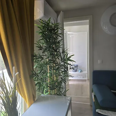 Paloma Bianca - Ensuite Bedroom, Lounge With Sofas, Balcony, Terrace & Jacuzzi - Near *